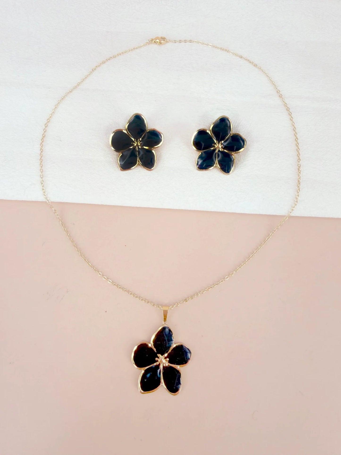 Pack fleur Collier + Boucle d'oreille noir