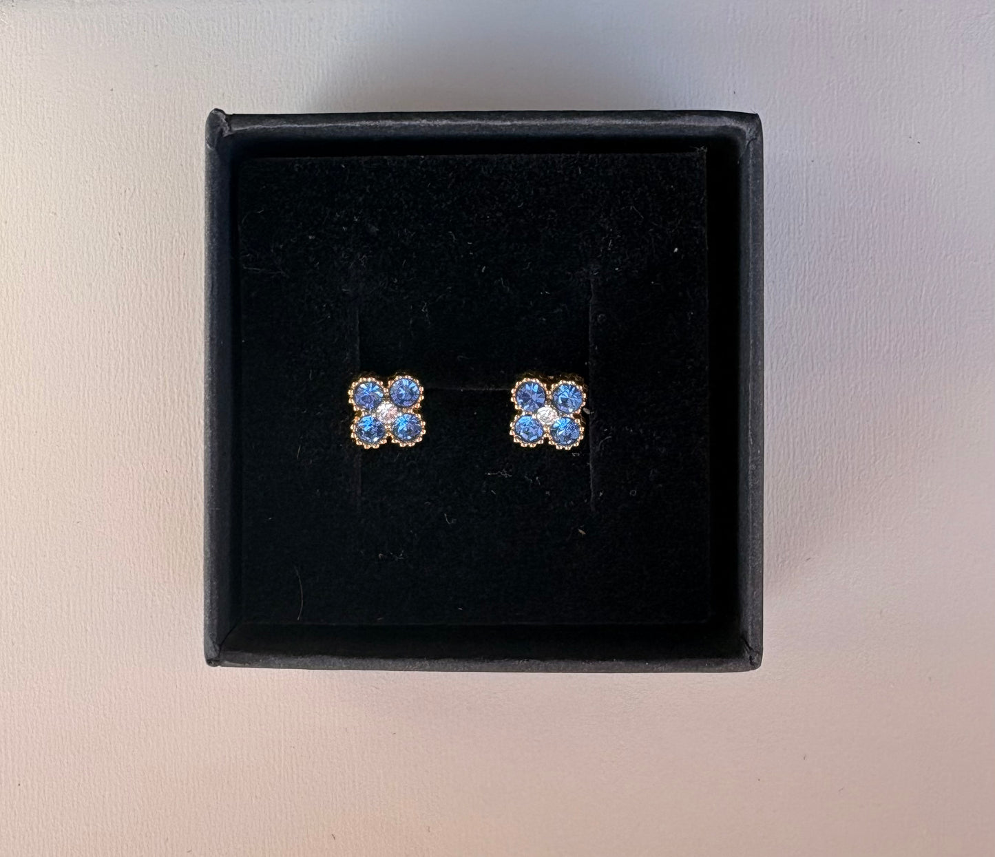 Puce d'oreille princesse